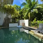 Ocean Sounds 2 Bedroom Apartment