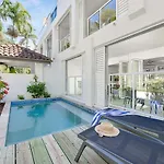 Peppers Beach Club