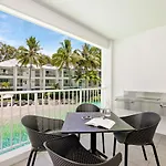 Peppers Beach Club