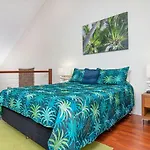 Coral Beach Loft