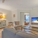 The Newport On Macrossan - Adults Only