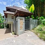 Palm Bliss Villa - A Central Balinese Pool Oasis