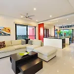Esplanade Villa Port Douglas - Perfect Location