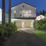Driftaway On Garrick Street - Port Douglas