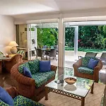 Port Douglas Mirage Villa#431- Absolute Beachfront