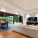 The Bali House - Beachfront Mirage Port Douglas