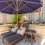 Paradiso Pavilion - An Intimate Bali-Style Haven