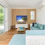 Beaches Holiday Apartments - Official Onsite Reception & Check In