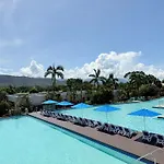 Pool Resort Port Douglas