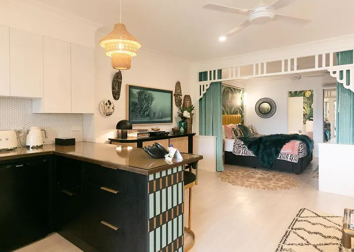 Nomad - Luxe Apartment