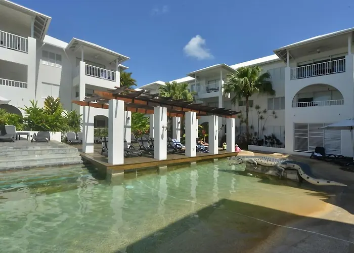 Ocean Sounds 2 Bedroom Apartment