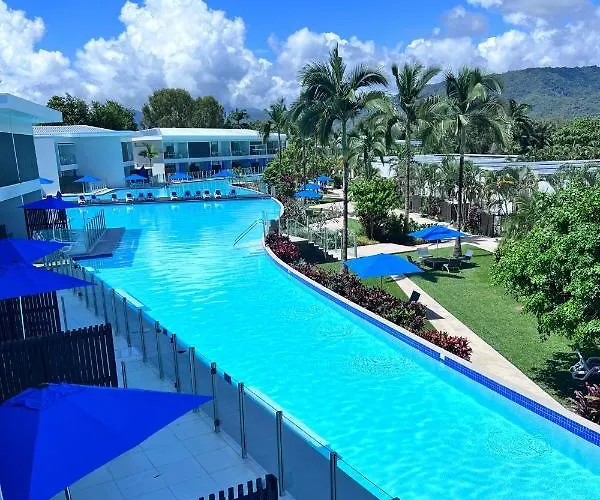 Pool Resort Port Douglas
