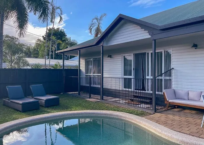 Port Douglas Beach Cottage