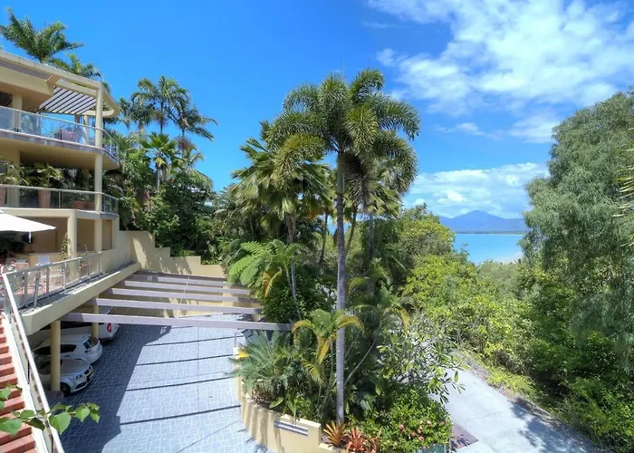 The Hill Villa 2