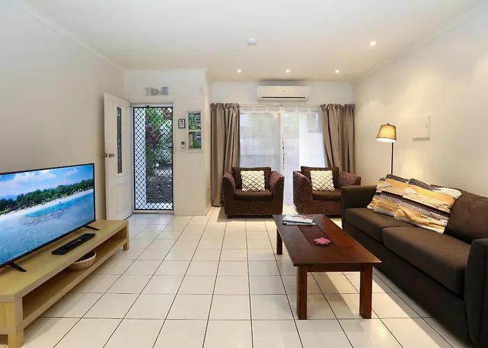 1 Bed Apartment Close To The Beach And Town