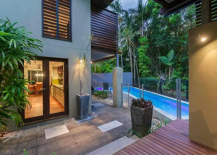 Leilani Tiare - Stylish Villa On Four Mile Beach