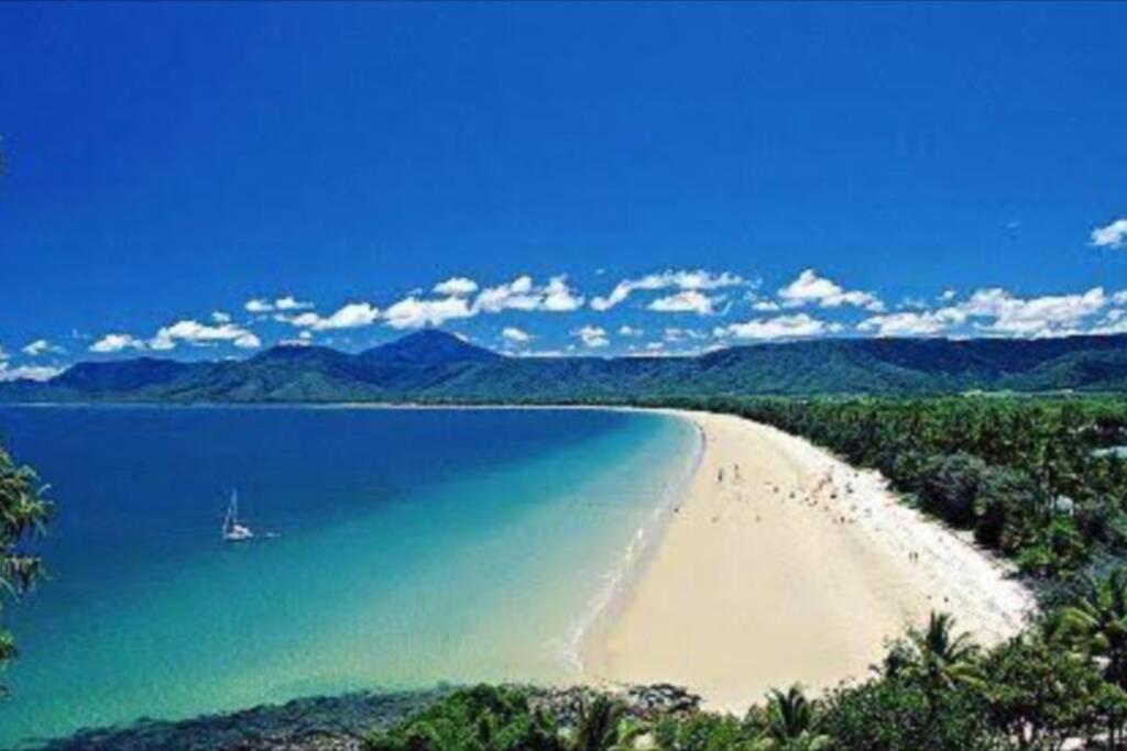 Tropical One Bedroom At The Mediterranean Apartamento Port Douglas