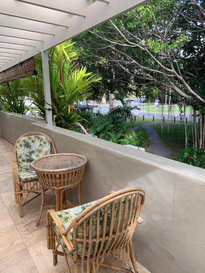 Apartment Beachside 5 With Ocean Glimpses *