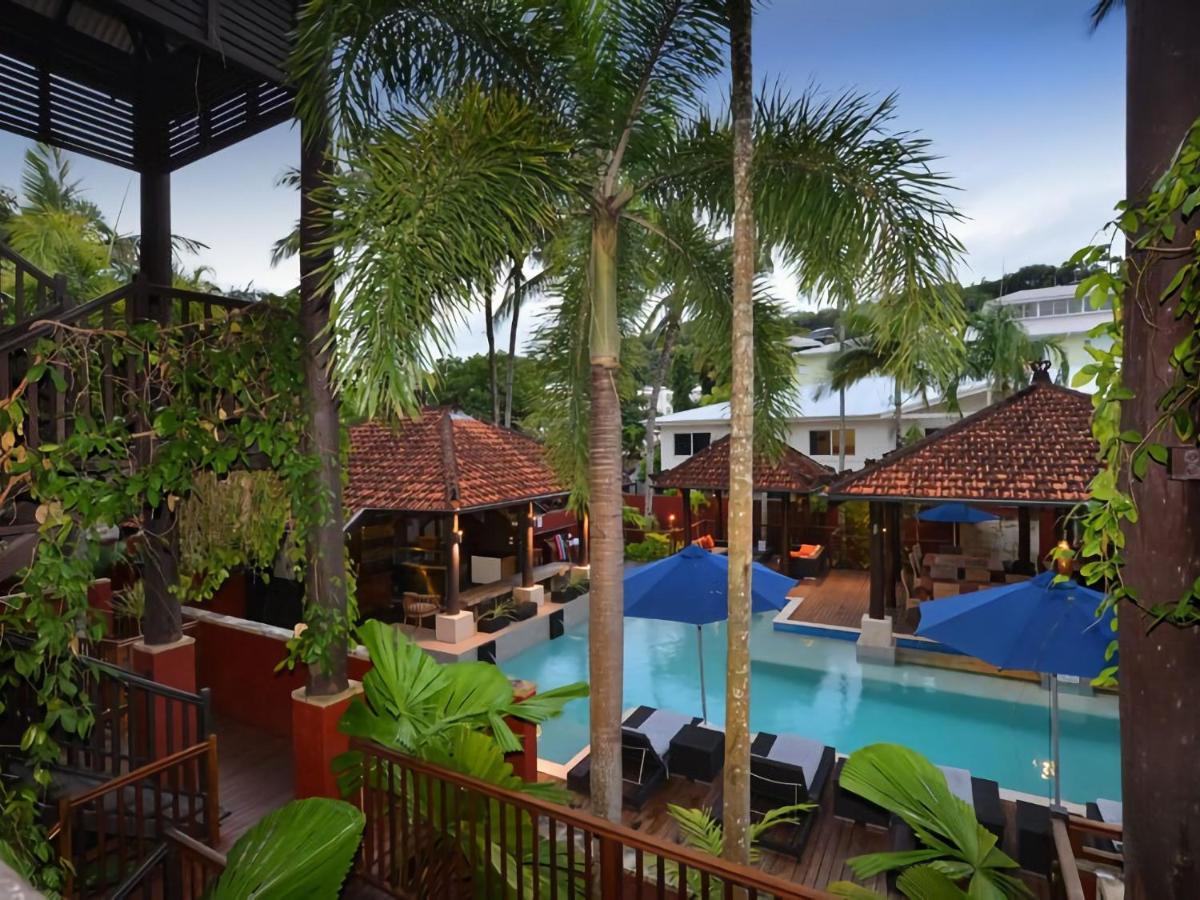 Poolside @ Hibiscus Apartment Port Douglas