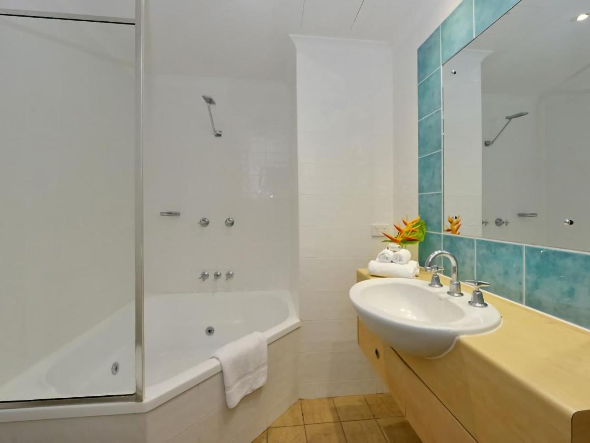 Apartment Ocean Sounds 2 Bedroom *