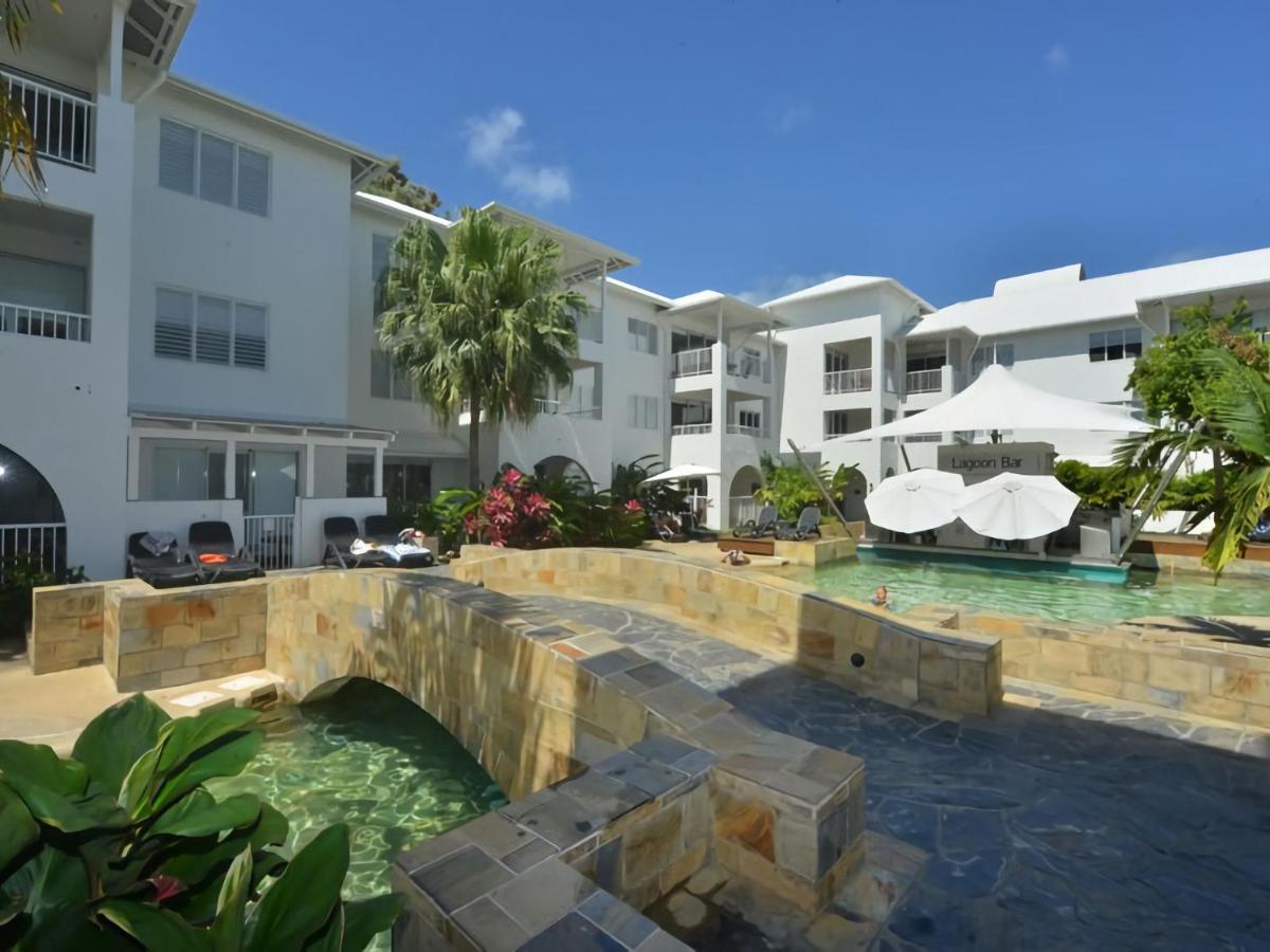 Ocean Sounds 2 Bedroom Apartment Port Douglas