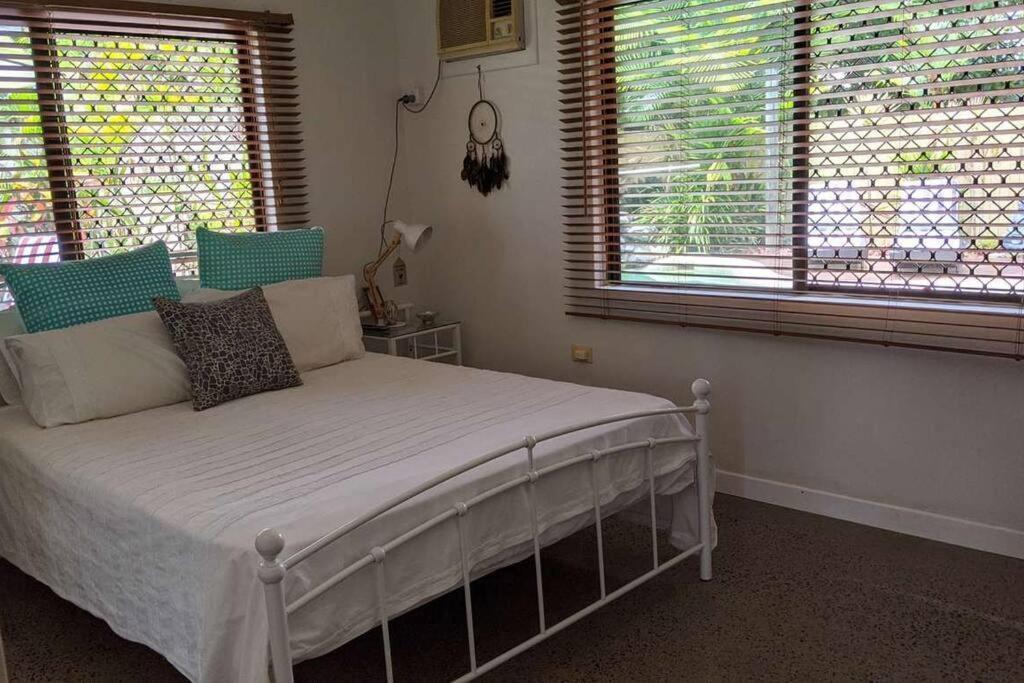 Tropical Getaway With Private Pool 100m From Beach Port Douglas