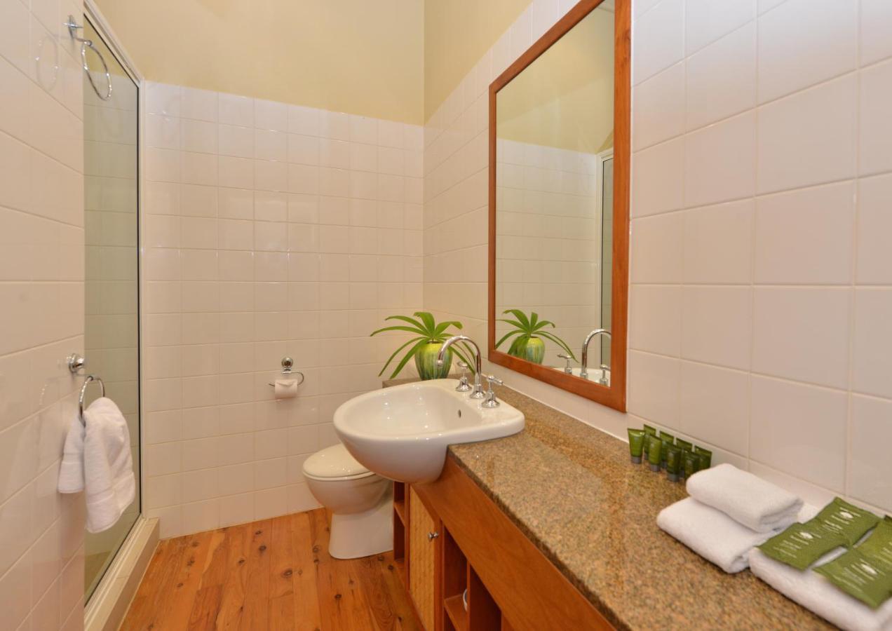 Seascape Holidays 8 Surya Apartment Port Douglas