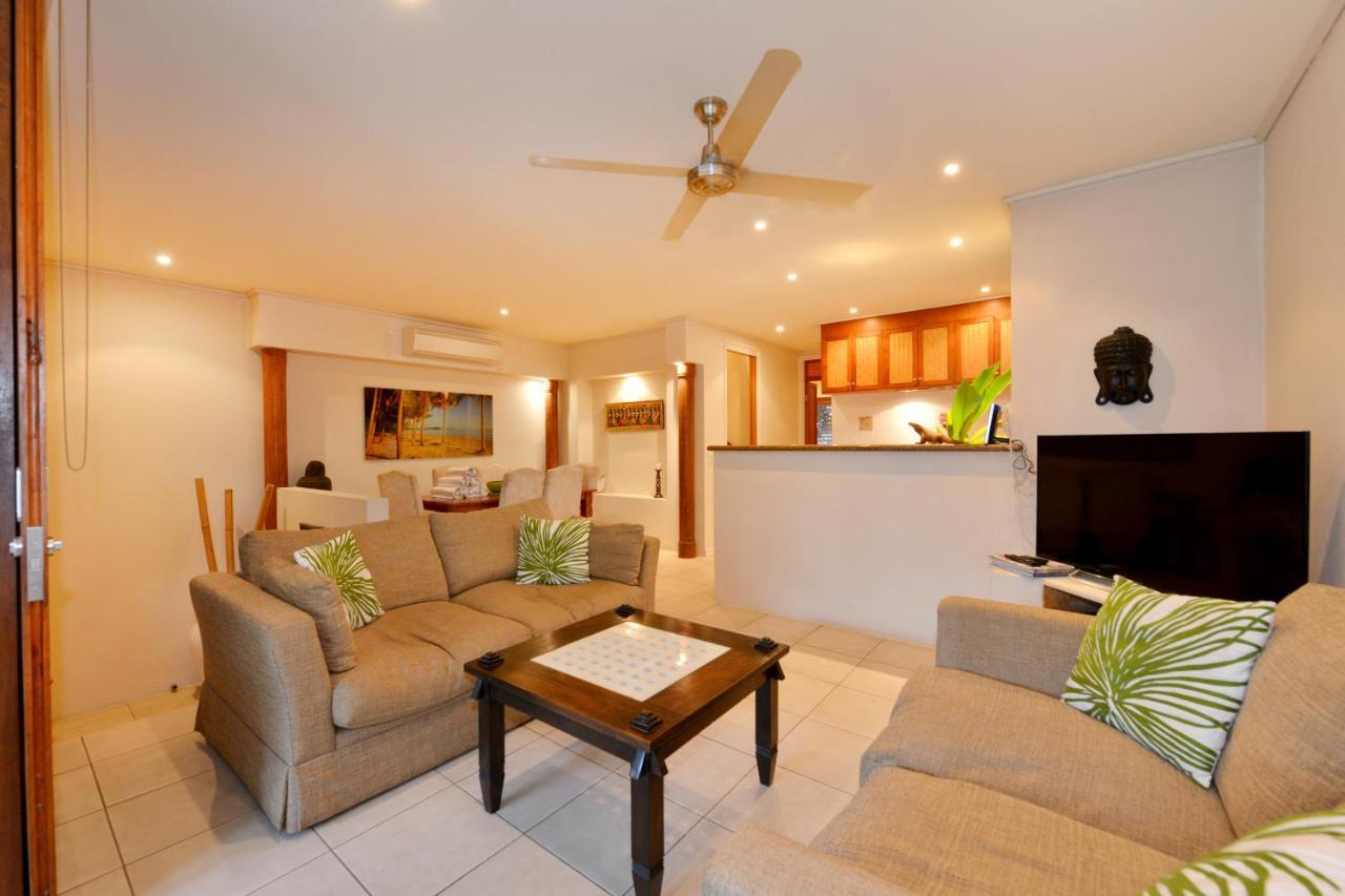 Seascape Holidays 8 Surya Apartment