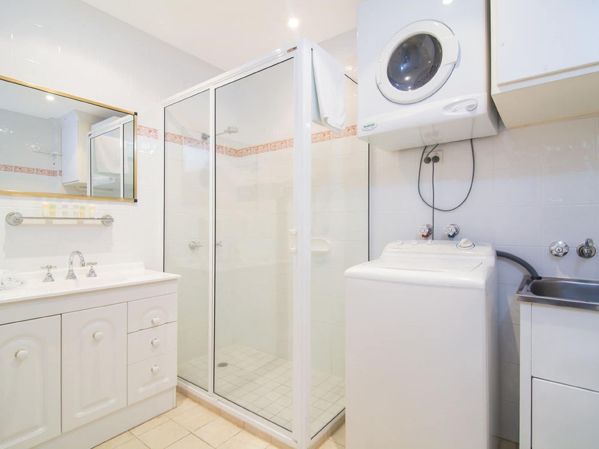 Garrick House 3*