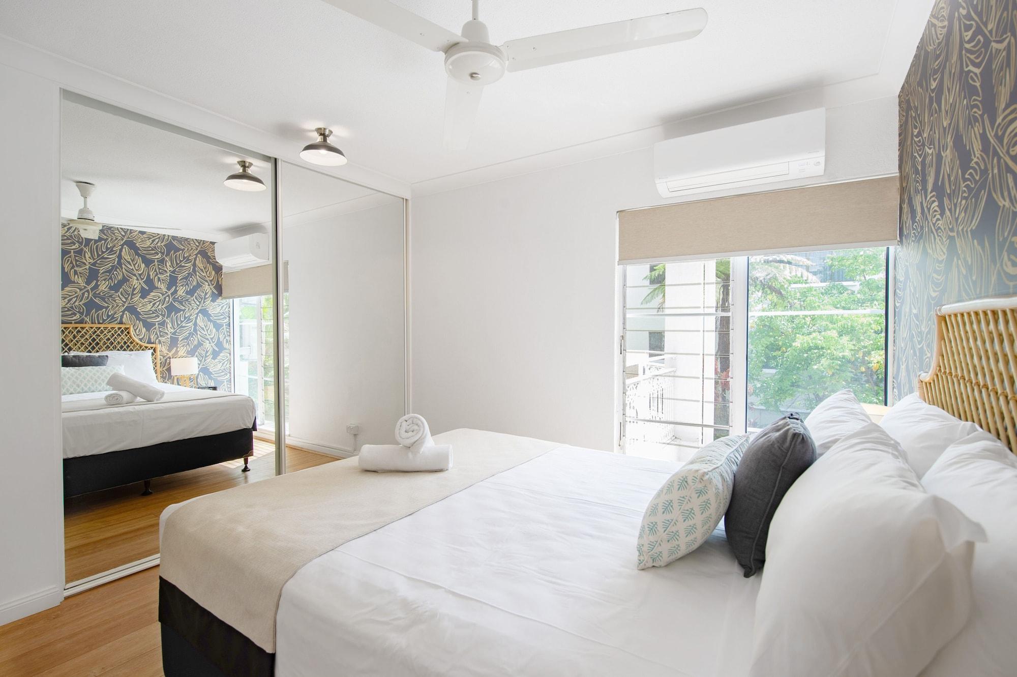 Aparthotel Garrick House 3*