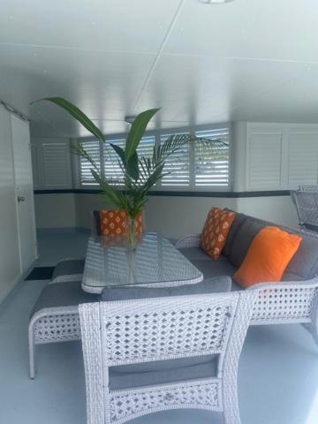 Marina Terraces 3*