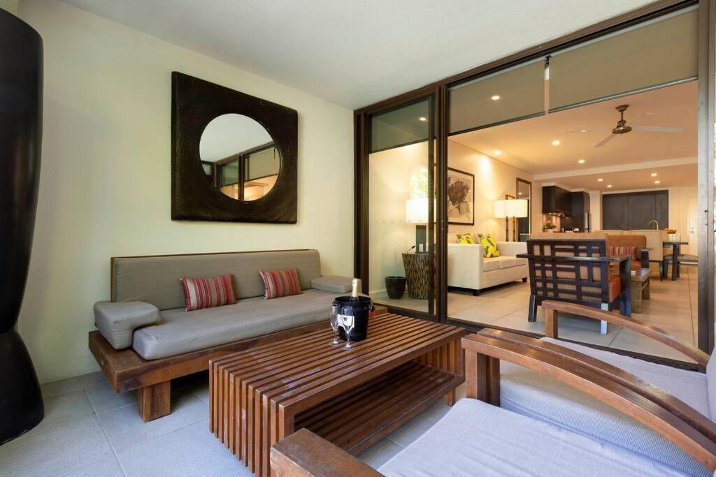 175 Temple 2 Bedroom Swimout *