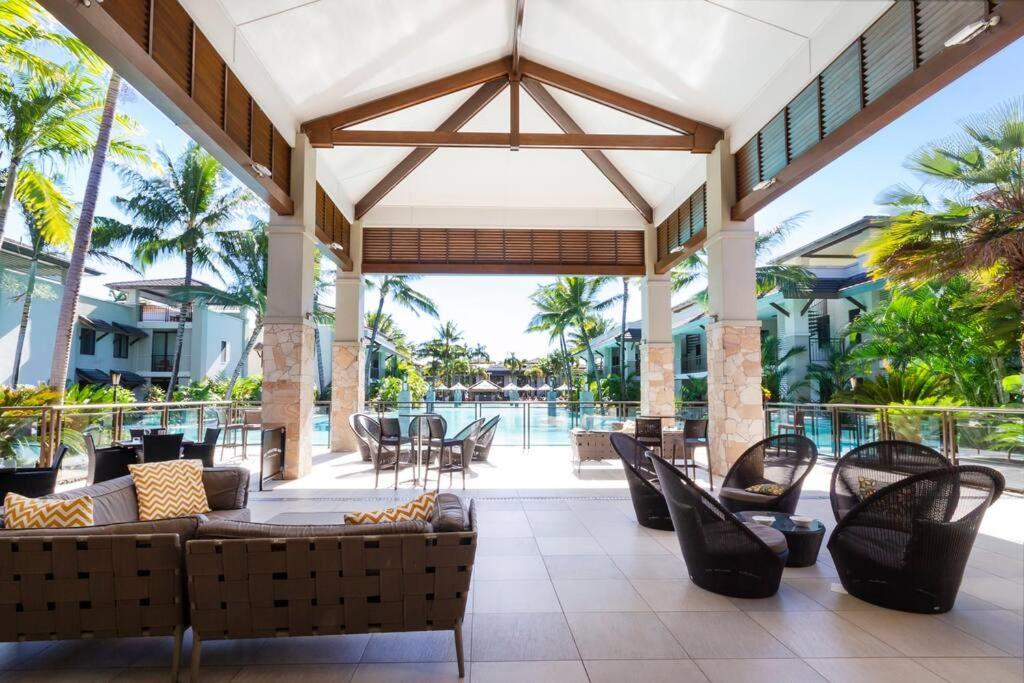 175 Temple 2 Bedroom Swimout