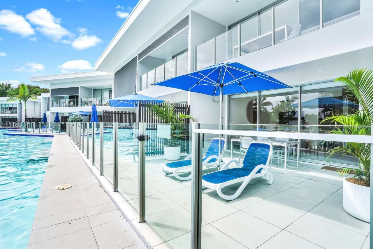 La Dolce - Poolside Glamour Apartment *