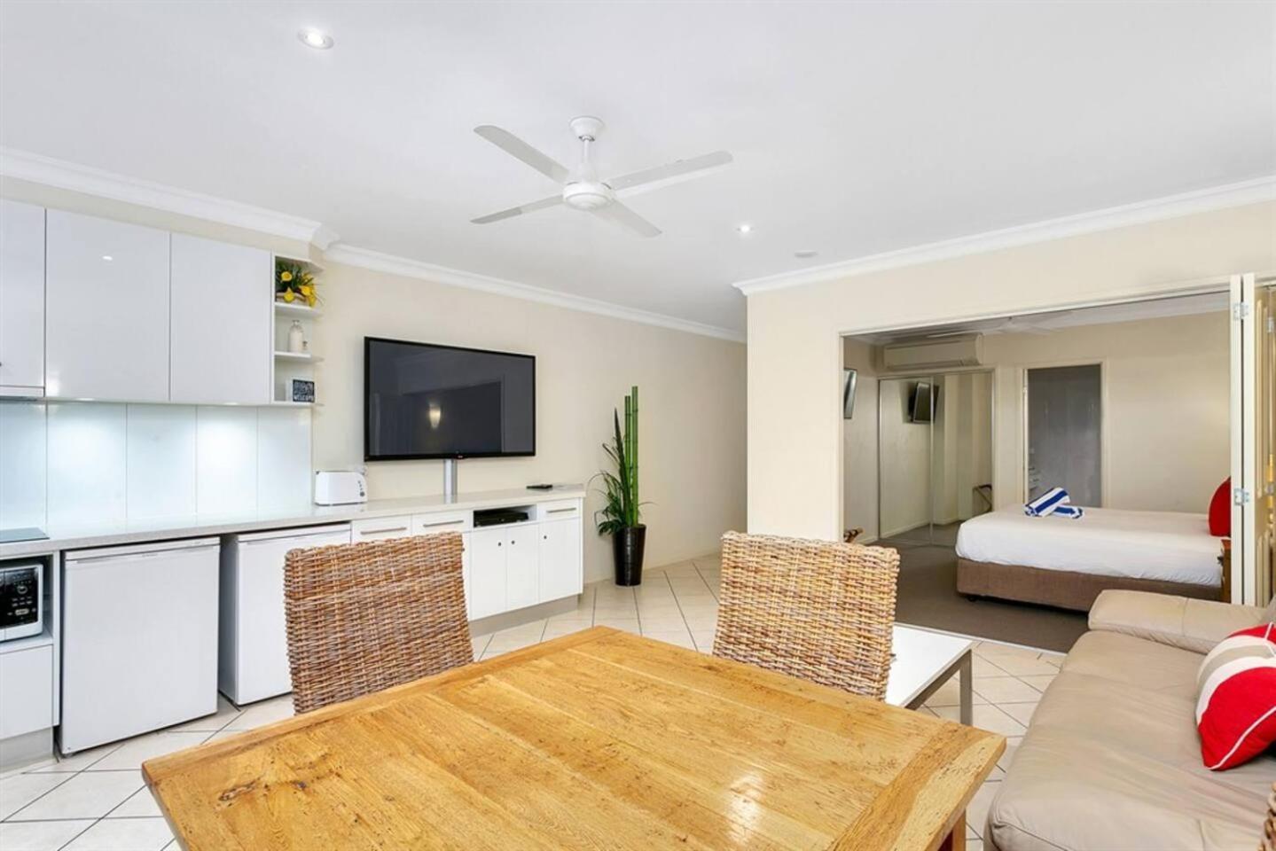 Escape For Two - A Boutique Tropical Treasure Port Douglas
