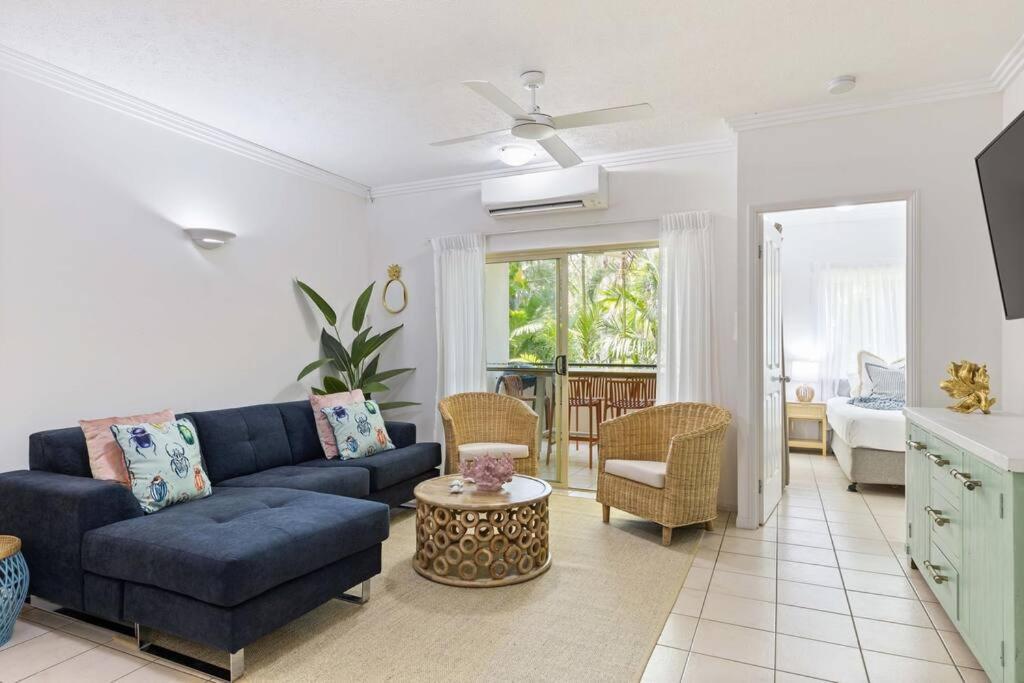 Laidback Living At Plaza Poolside Apartment