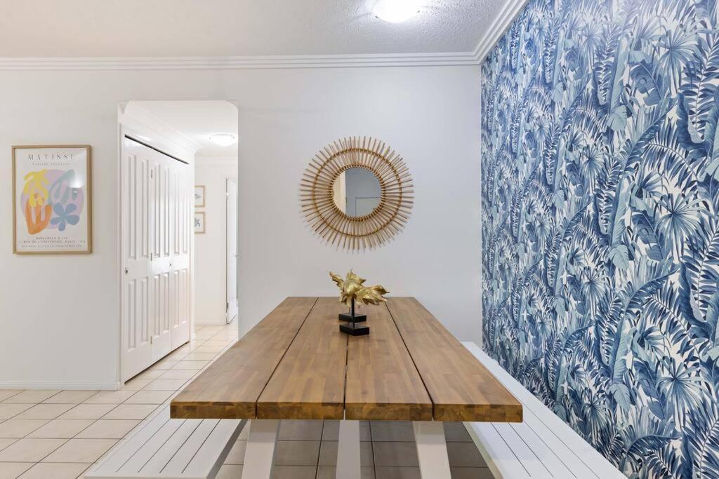 Laidback Living At Plaza Poolside Apartment Port Douglas