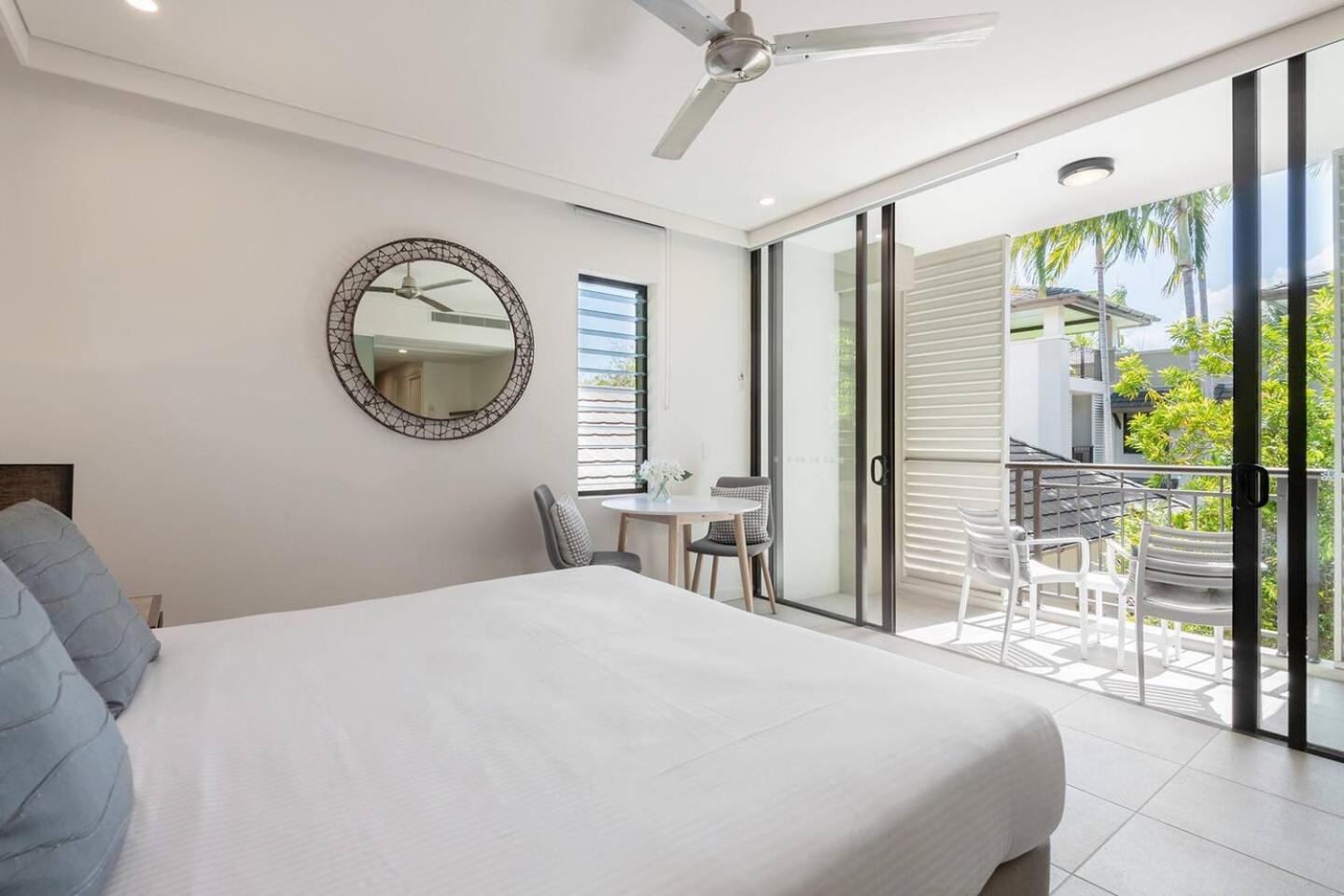 The Oasis At Temple - A Rooftop Retreat Apartment Port Douglas