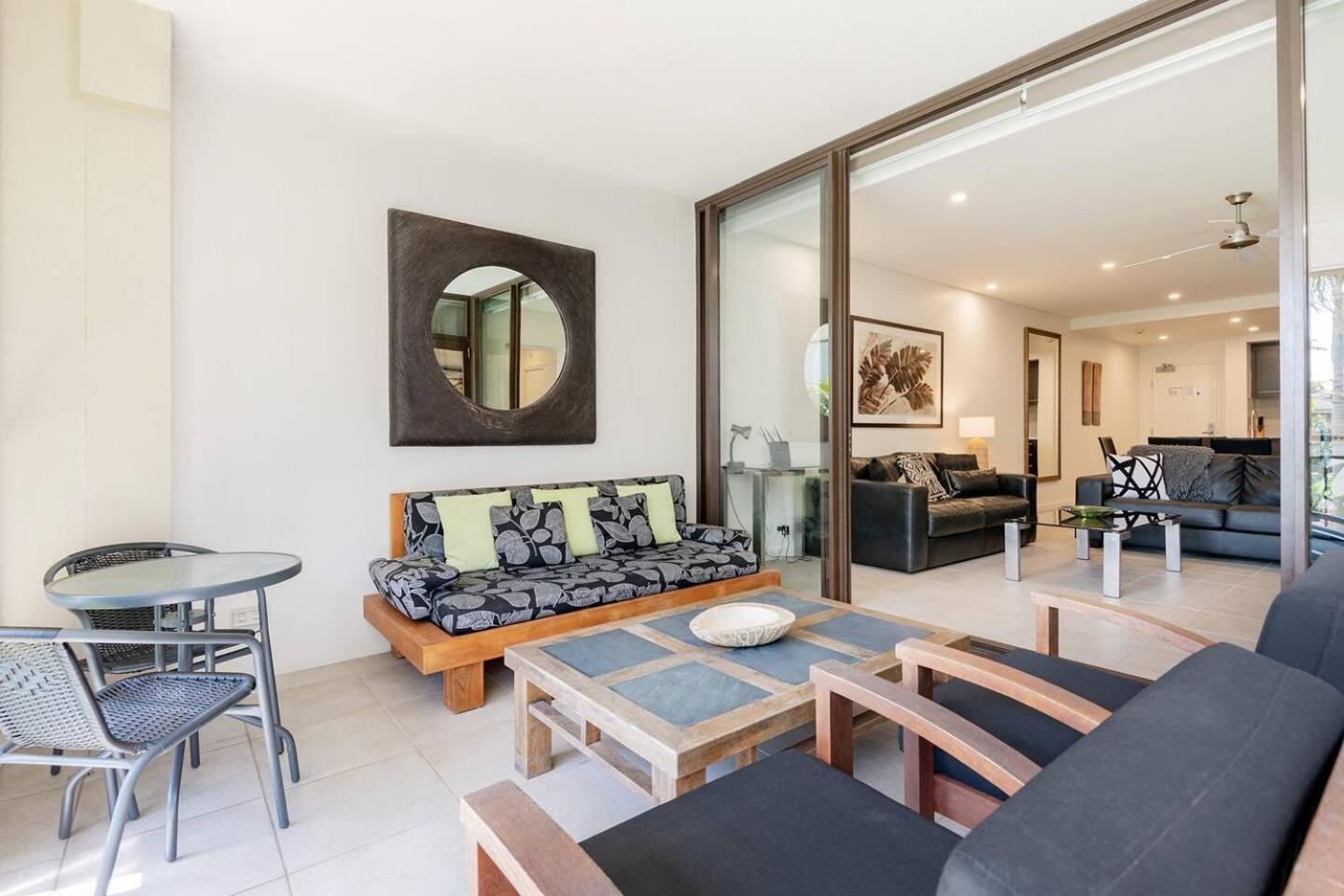 The Oasis At Temple - A Rooftop Retreat Apartment