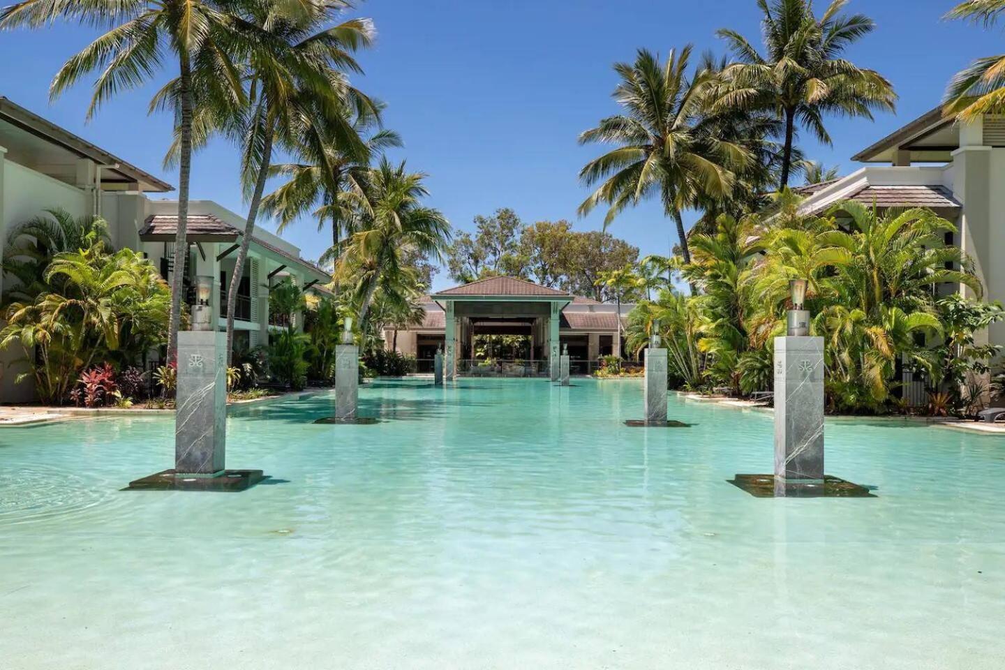 The Plunge Pool - Private Living Port Douglas