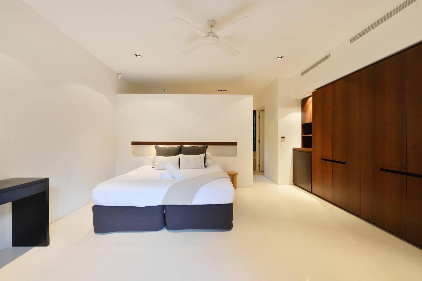 61 Street - Luxury * Port Douglas