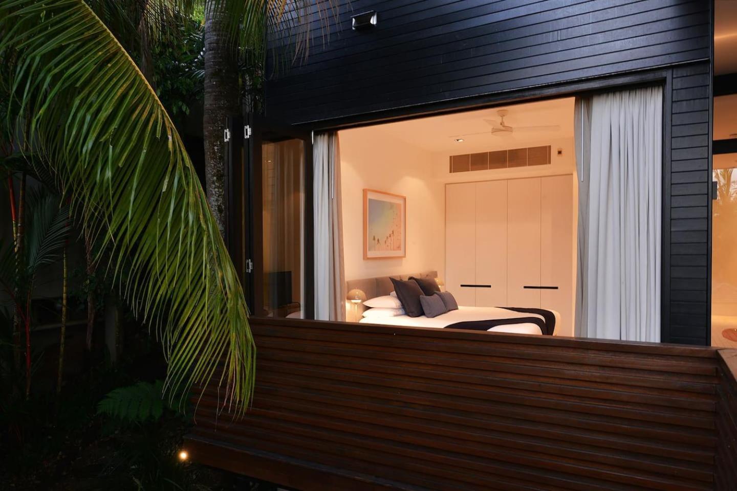 61 Street - Luxury