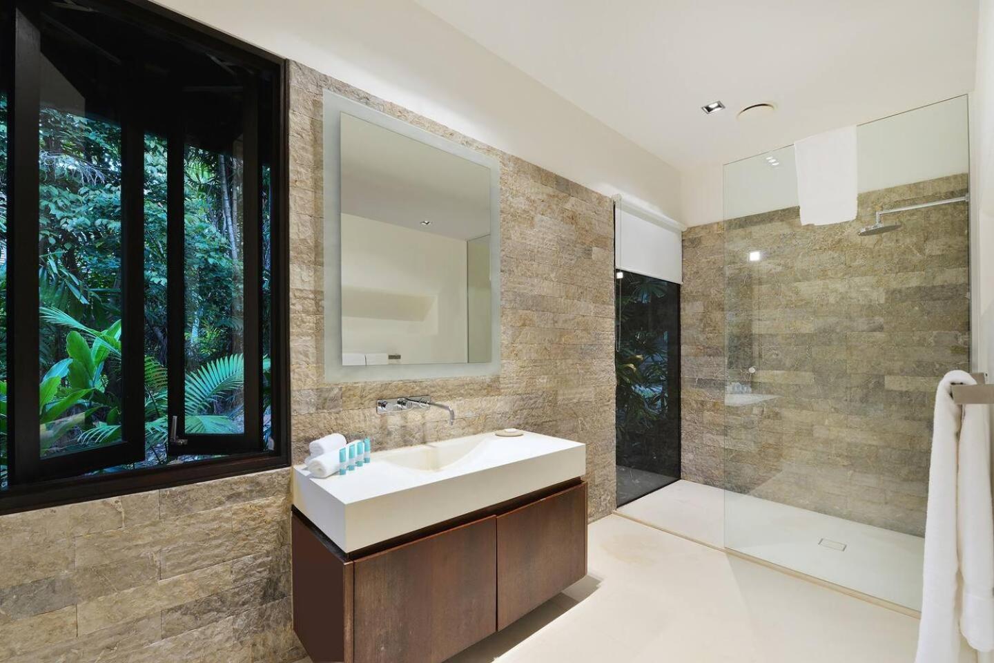 61 Street - Luxury Holiday home