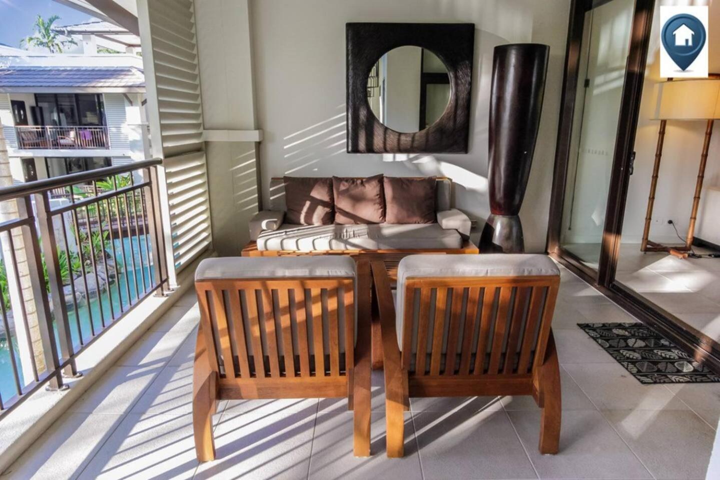 Devine Rooftop Penthouse At Temple Apartamento Port Douglas