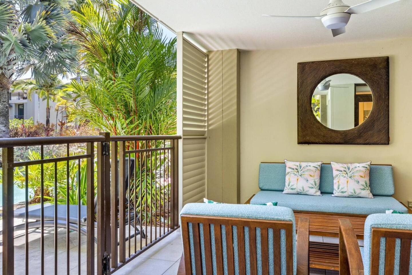 Apartment 'the Palms' Swim-out Comfort Meets Tropical Charm Port Douglas
