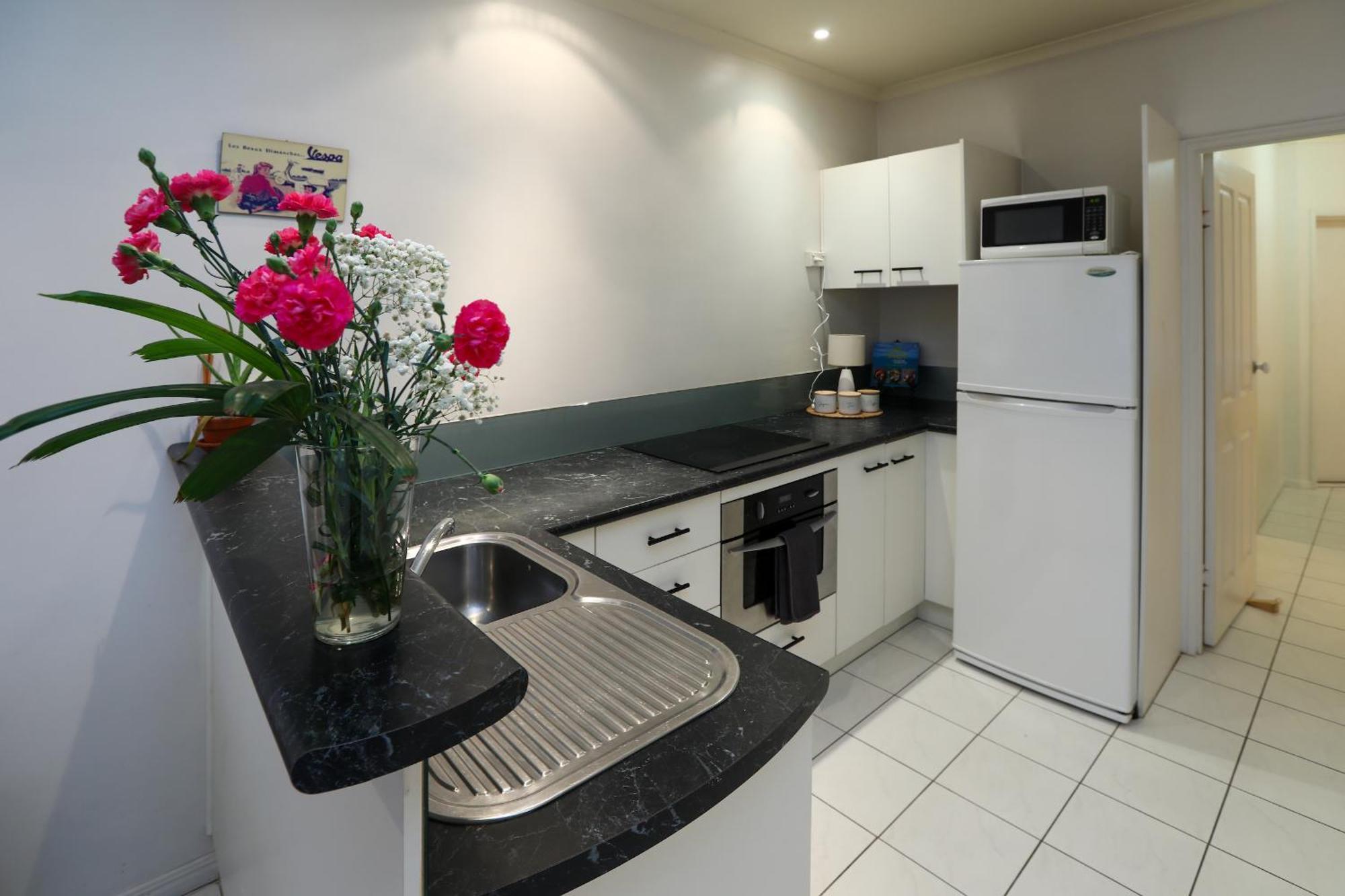 Apartment 1 Bed Close To The Beach And Town