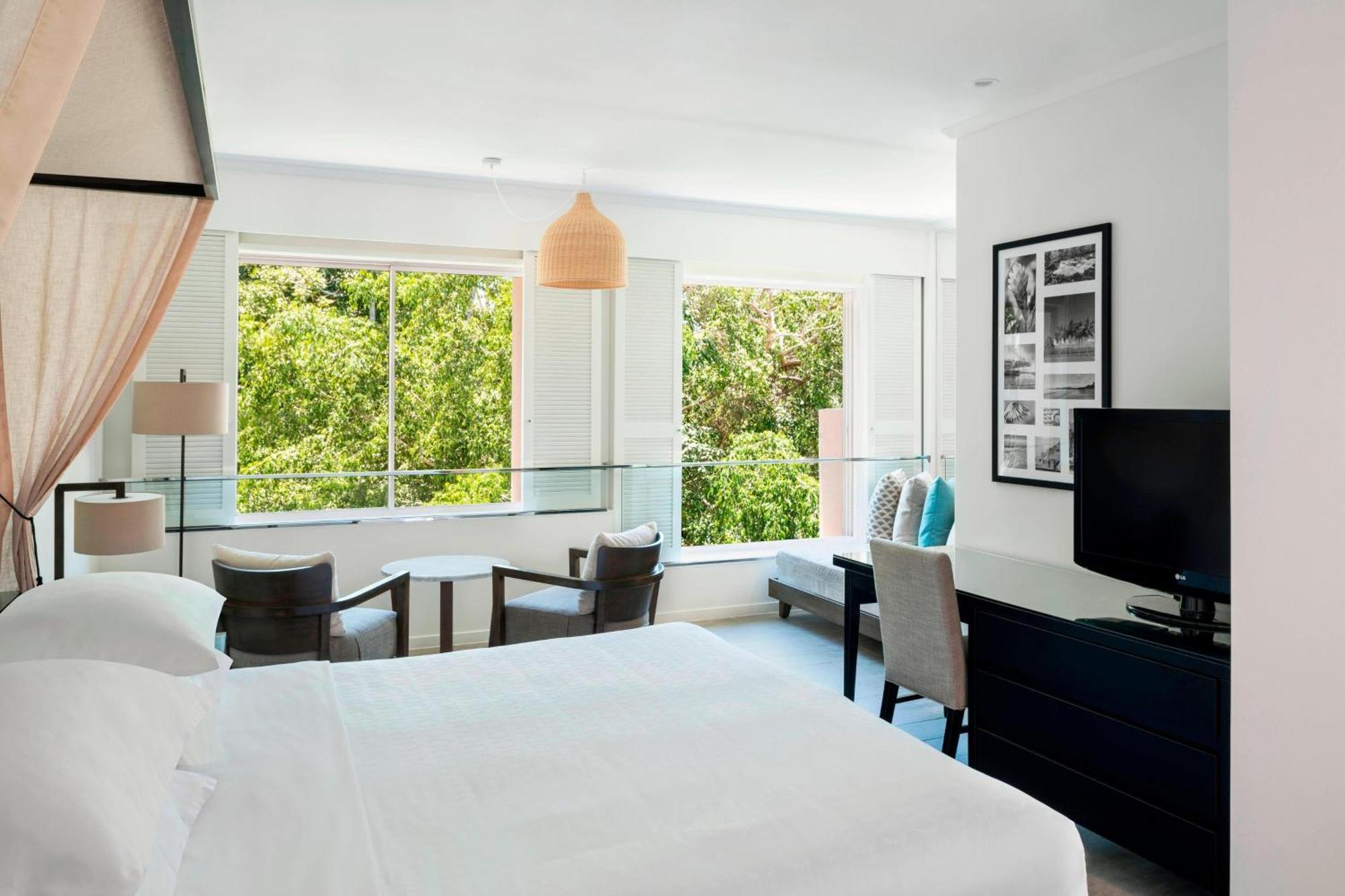 Sheraton Grand Mirage Resort, 5*