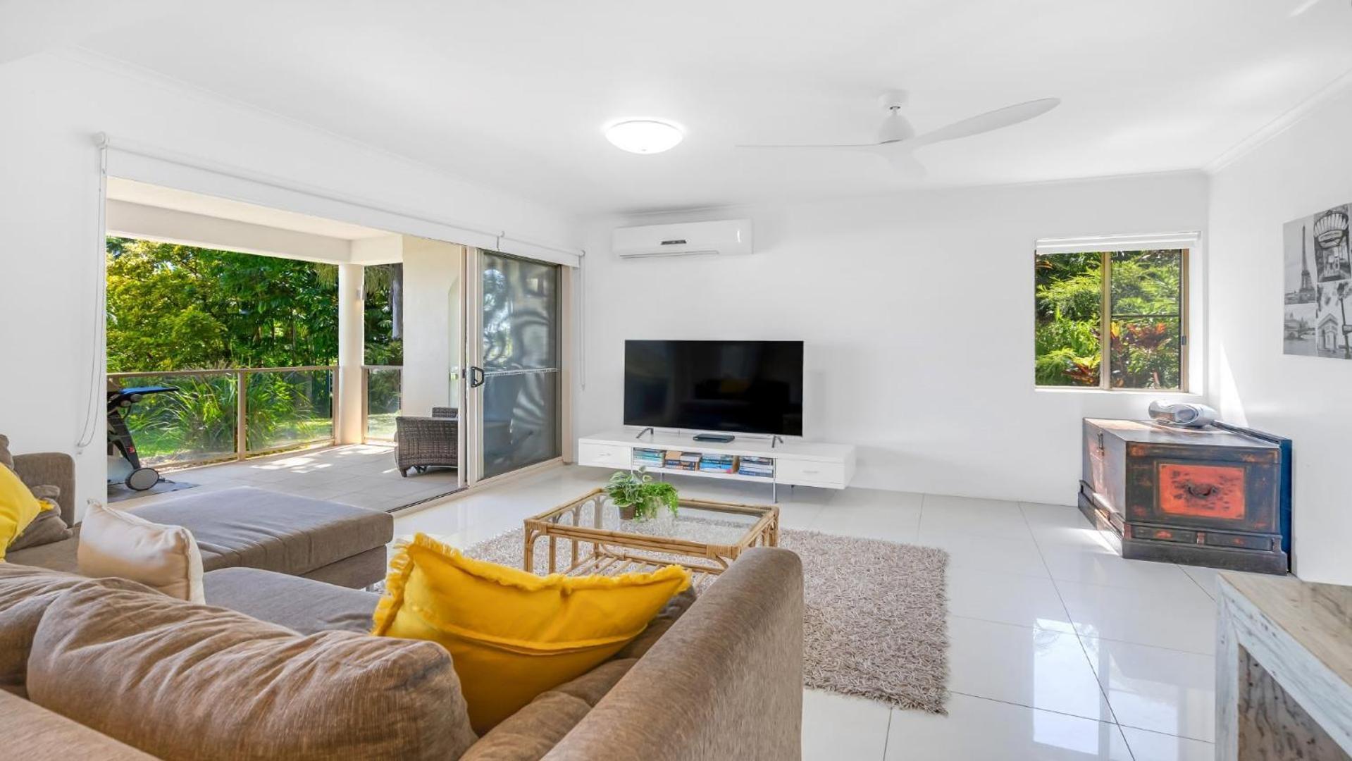 Island Point 1 Holiday home Port Douglas