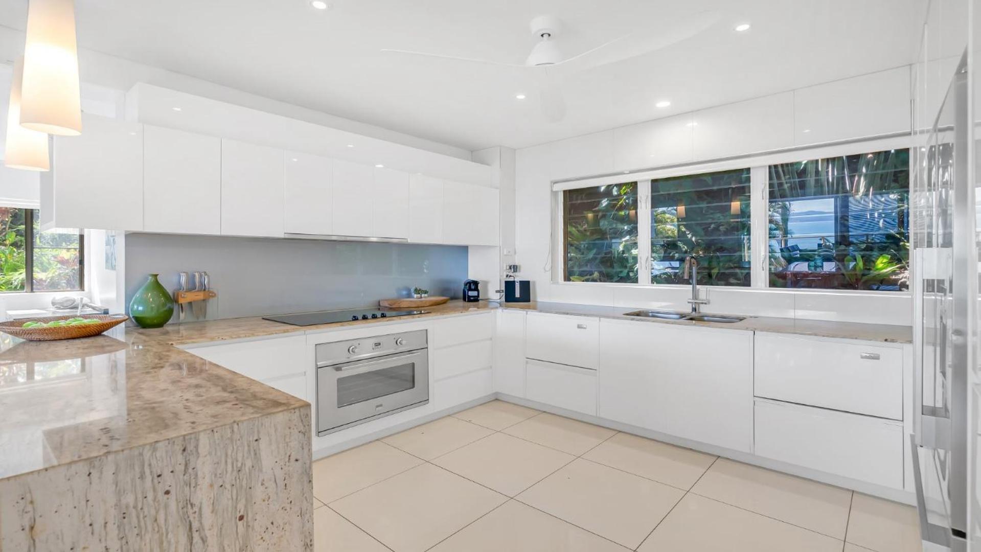 Island Point 1 Port Douglas
