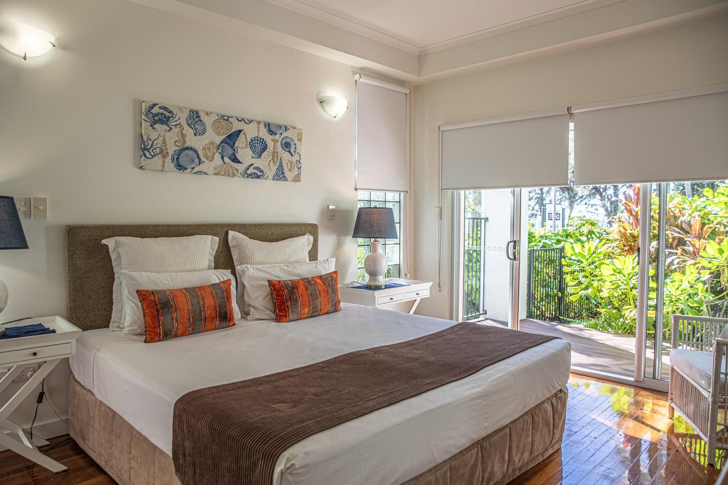 Beaches - Official Onsite Reception & Check In 4* Port Douglas